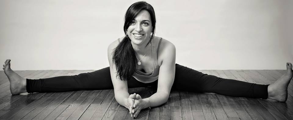 Dina Crosta - 17 Yoga Trainers and Experts You Must Follow Online Today