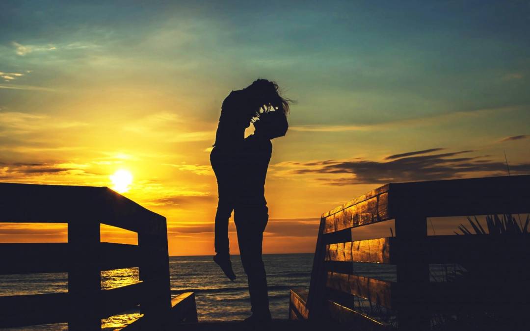 Couple in Love JPG Images Free