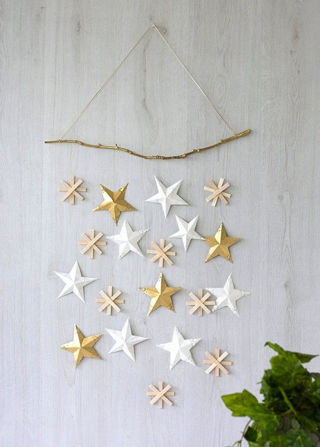 diy christmas stars on the walls