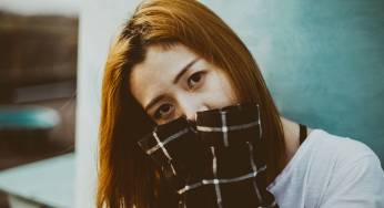 What Your Introvert Friend Stuck in An Extrovert’s Body Wants You to Know