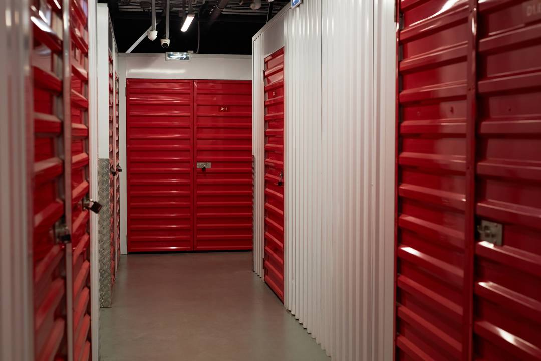 10x10 storage unit