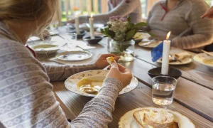 Bjudlunch: The Swedish Tradition of Treating Someone to Lunch