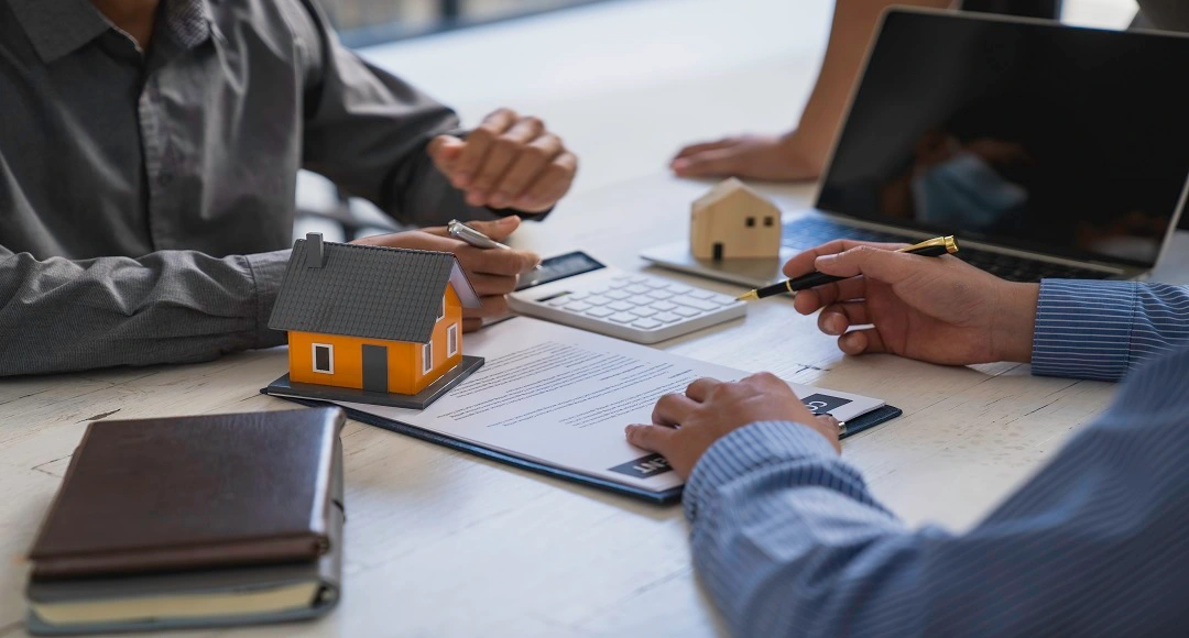 Overcoming Financial Challenges in Renting: Credit Issues, Legal Terms, and Smart Solutions