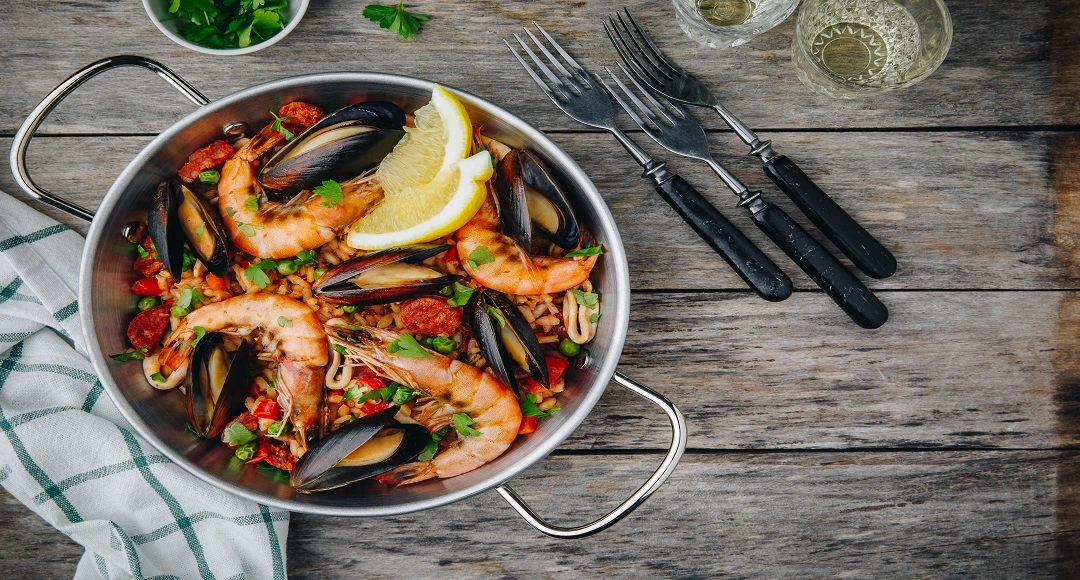 A Practical Guide to Cooking a Classic Seafood Meal at Home