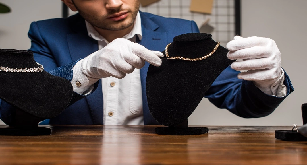 Importance of Trusted Sellers When Purchasing Men's Gold Chains Online