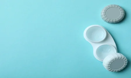 Daily or Monthly Contact Lenses: A Complete Buyer’s Guide