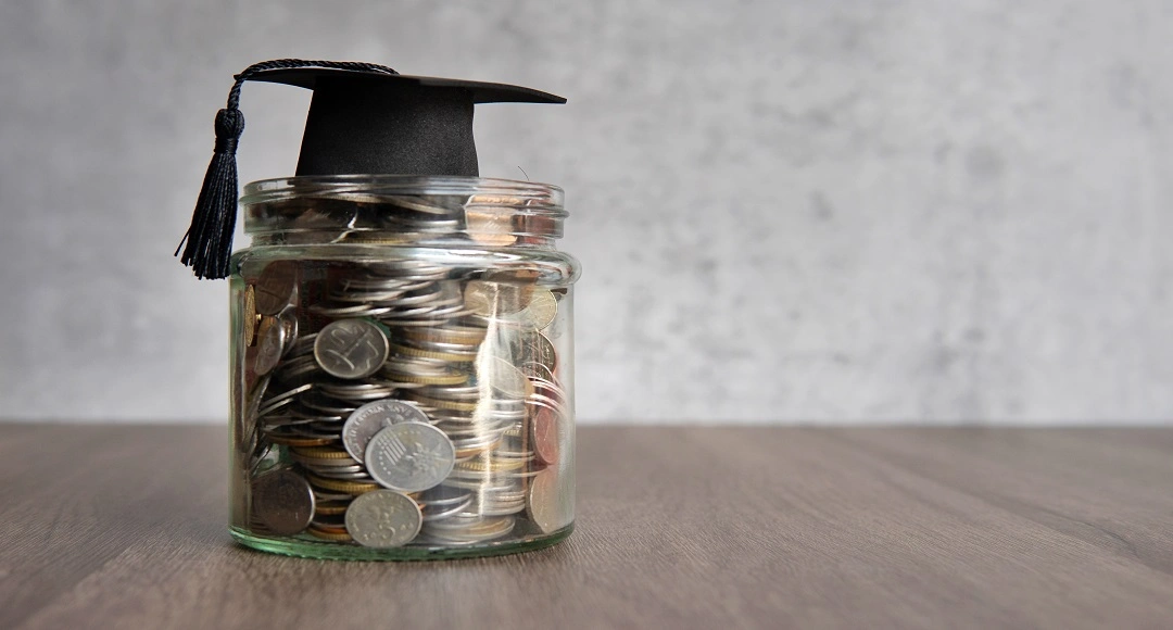 How Students Can Actually Save Up For The Future Starting Today