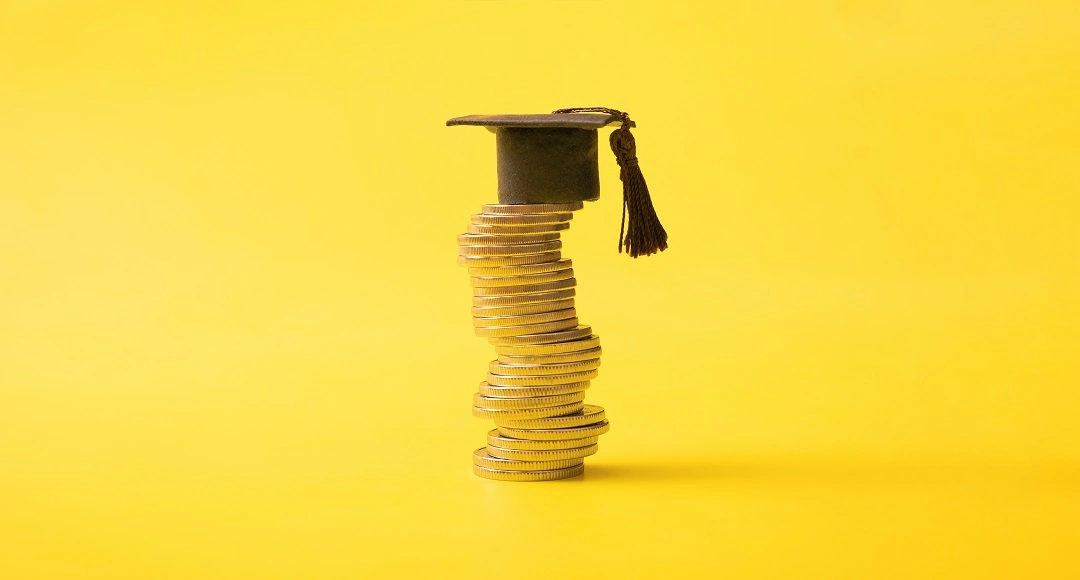 Why Letting Your Student Manage (and Mistake) Their Own Money is the Ultimate Graduation Gift