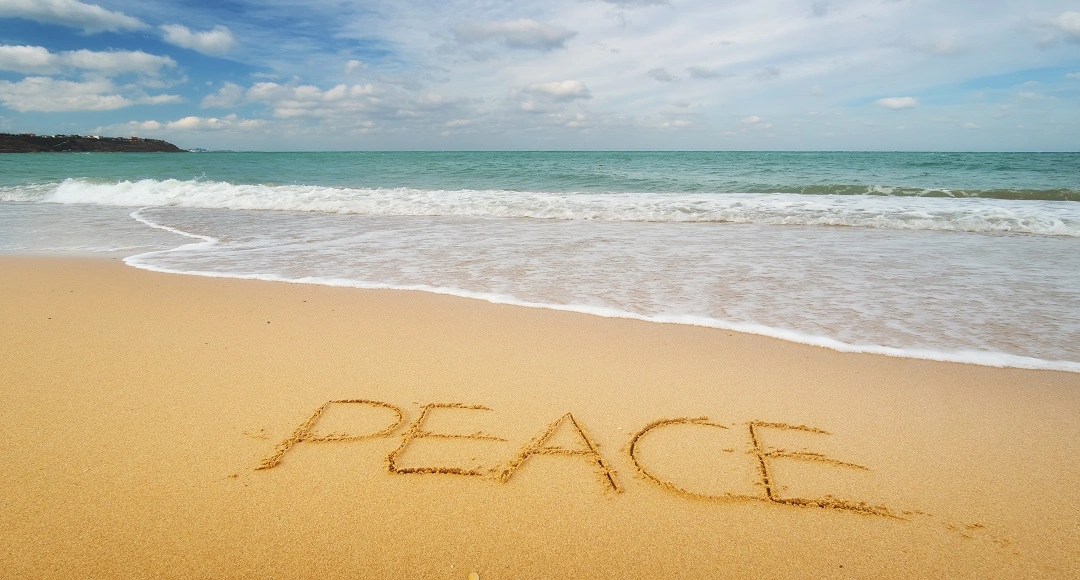 Why Peace of Mind Is Mostly About The Small Stuff (And Not Those Life Makeovers)