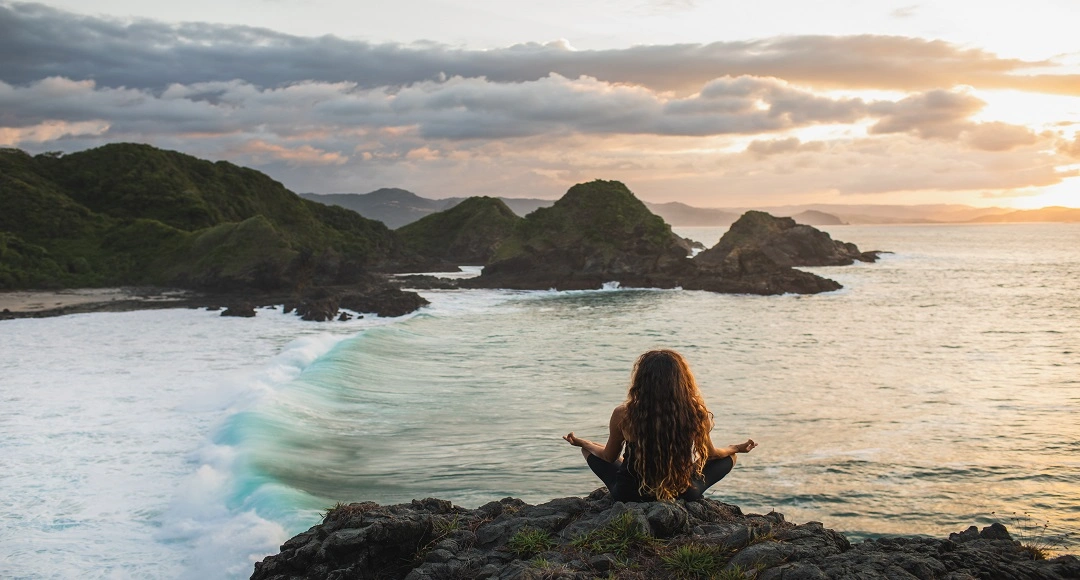 Mindful Travel: How Staying Connected Can Support Inner Peace on Every Journey