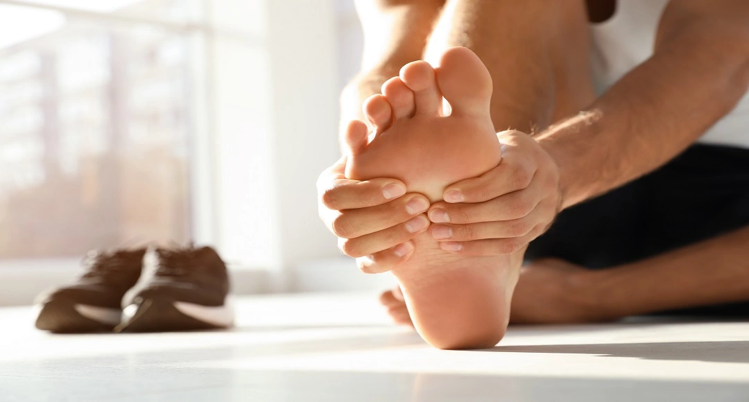 Plantar Fasciitis Symptoms: Spot the Signs and Stop Heel Pain
