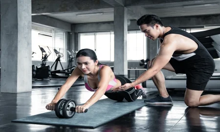 How Commercial Fitness Equipment Can Elevate the Core Training Experience