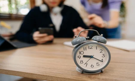 How Time Tracking Software Helps HR Teams Save Time and Reduce Errors
